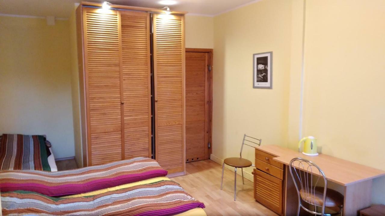 Iwona Hostel - Budget Rooms With Private Bathrooms ソポト エクステリア 写真