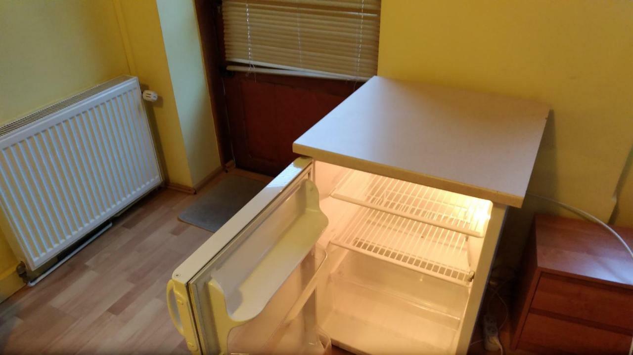 Iwona Hostel - Budget Rooms With Private Bathrooms ソポト エクステリア 写真