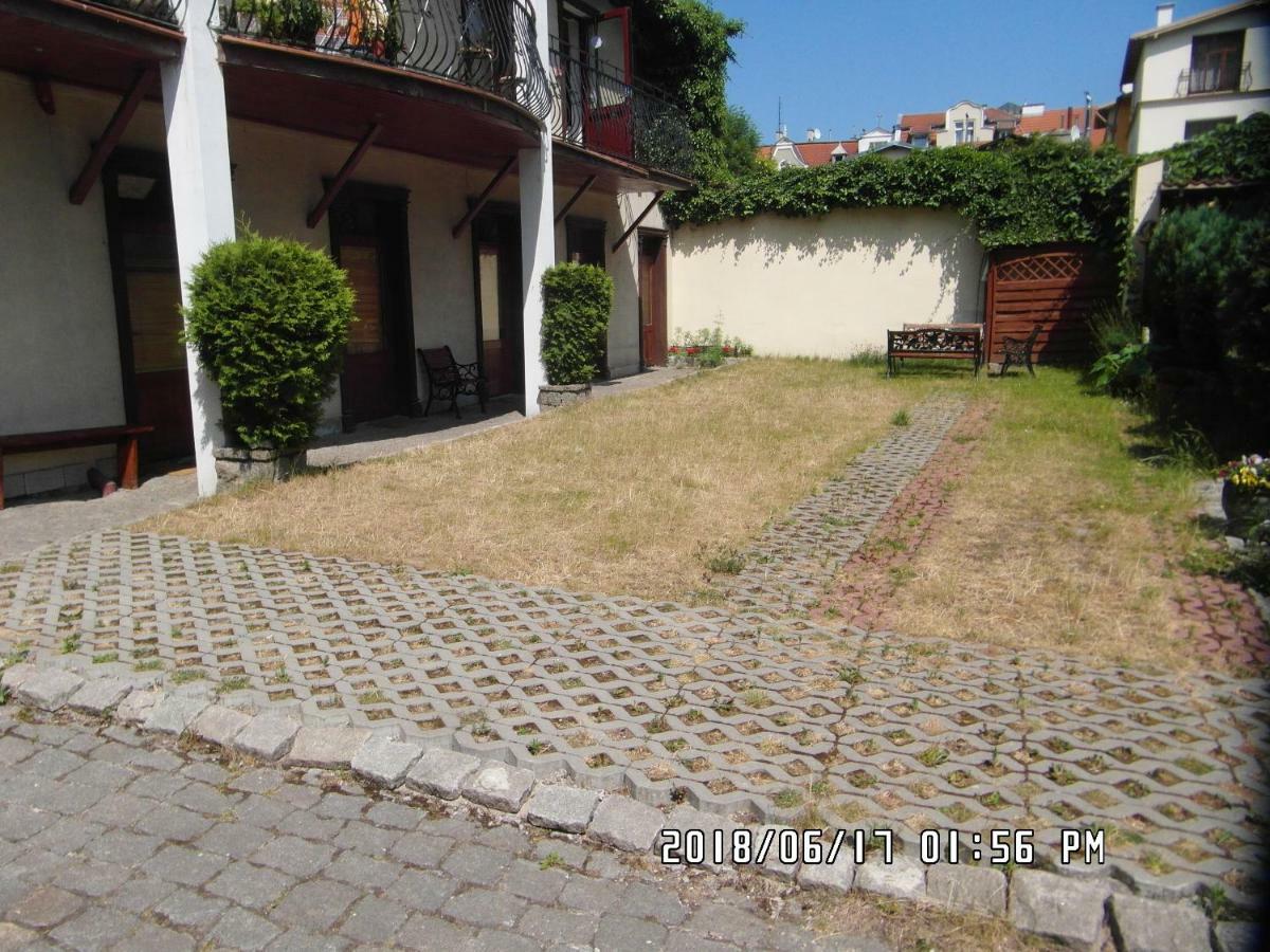 Iwona Hostel - Budget Rooms With Private Bathrooms ソポト エクステリア 写真